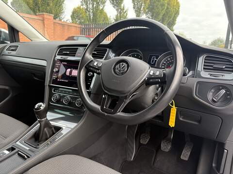Volkswagen Golf TSI Match Edition - U559