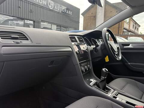 Volkswagen Golf TSI Match Edition - U559