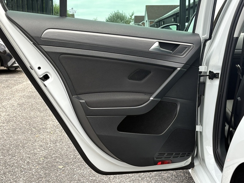 Volkswagen Golf TSI Match Edition - U559