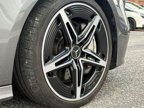 Mercedes-Benz A Class A35h MHEV AMG - U563