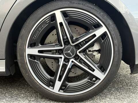 Mercedes-Benz A Class A35h MHEV AMG - U563