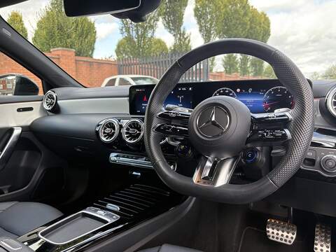 Mercedes-Benz A Class A35h MHEV AMG - U563