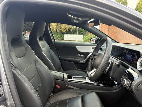 Mercedes-Benz A Class A35h MHEV AMG - U563