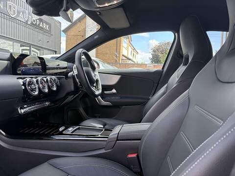 Mercedes-Benz A Class A35h MHEV AMG - U563