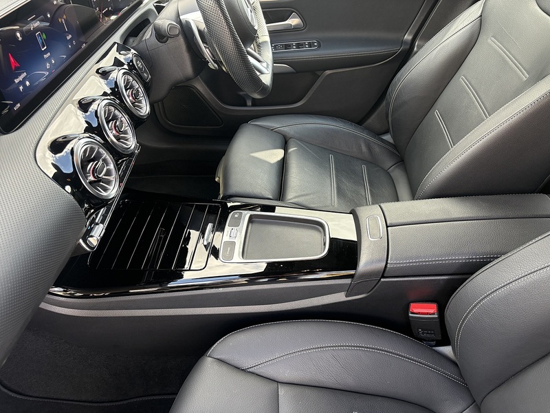 Mercedes-Benz A Class A35h MHEV AMG - U563