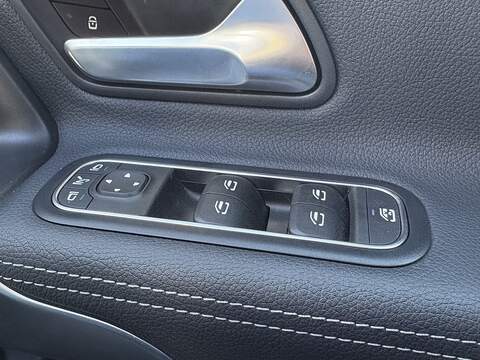 Mercedes-Benz A Class A35h MHEV AMG - U563