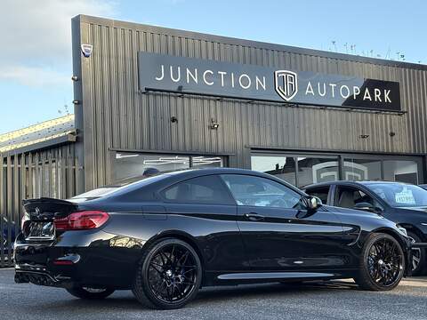 BMW M4 BiTurbo Competition - U584