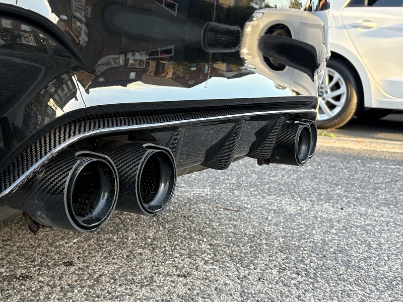 BMW M4 BiTurbo Competition - U584