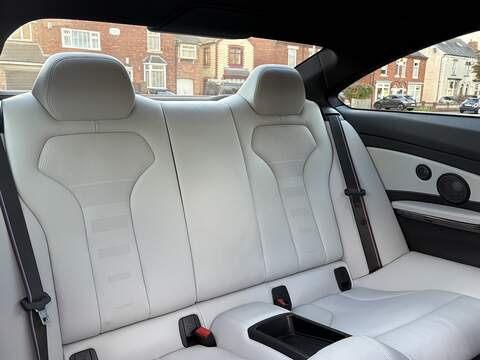 BMW M4 BiTurbo Competition - U584