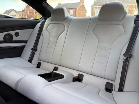 BMW M4 BiTurbo Competition - U584