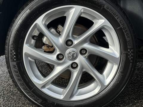 Vauxhall Corsa Turbo SRi - U587