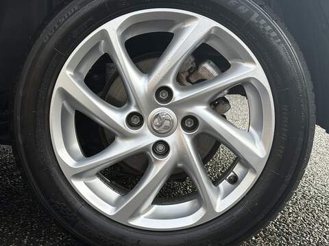 Vauxhall Corsa Turbo SRi - U587