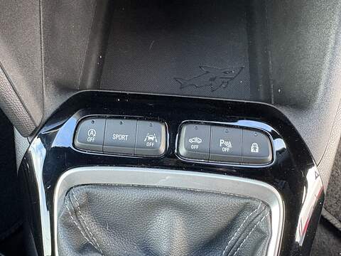 Vauxhall Corsa Turbo SRi - U587