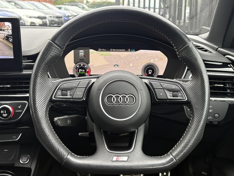 Audi A4 Avant TDI Black Edition - U592
