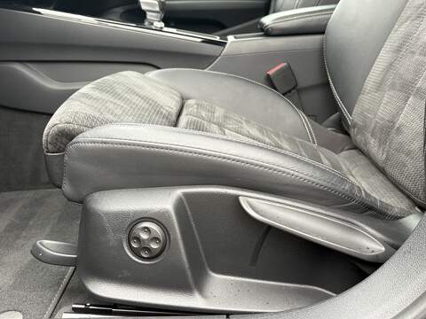 Audi A4 Avant TDI Black Edition - U592