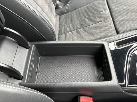 Audi A4 Avant TDI Black Edition - U592