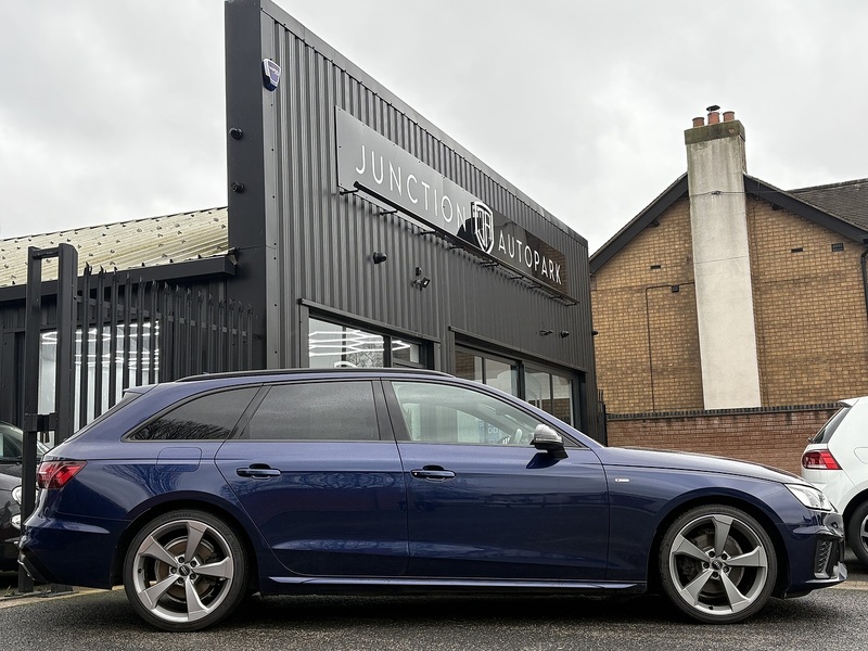 Audi A4 Avant TDI Black Edition - U592