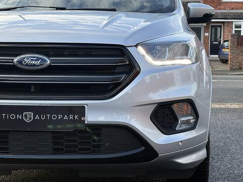 Ford Kuga TDCi ST-Line - U594