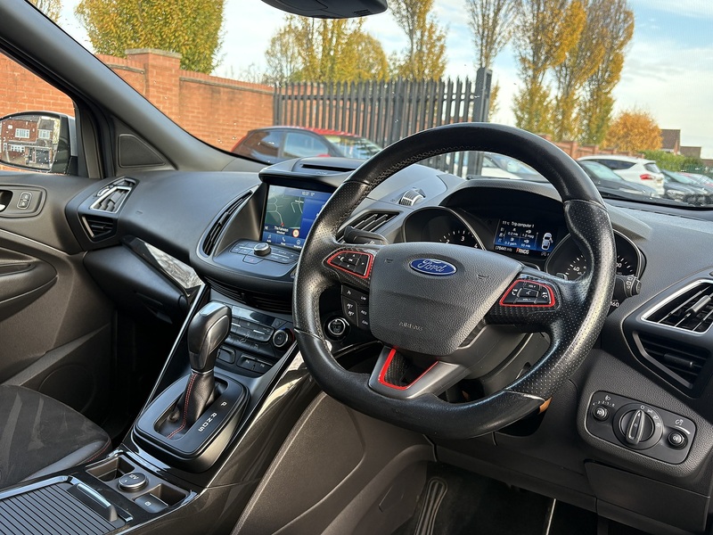 Ford Kuga TDCi ST-Line - U594