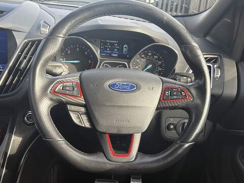 Ford Kuga TDCi ST-Line - U594