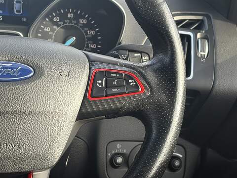 Ford Kuga TDCi ST-Line - U594