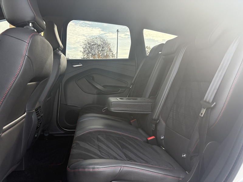 Ford Kuga TDCi ST-Line - U594