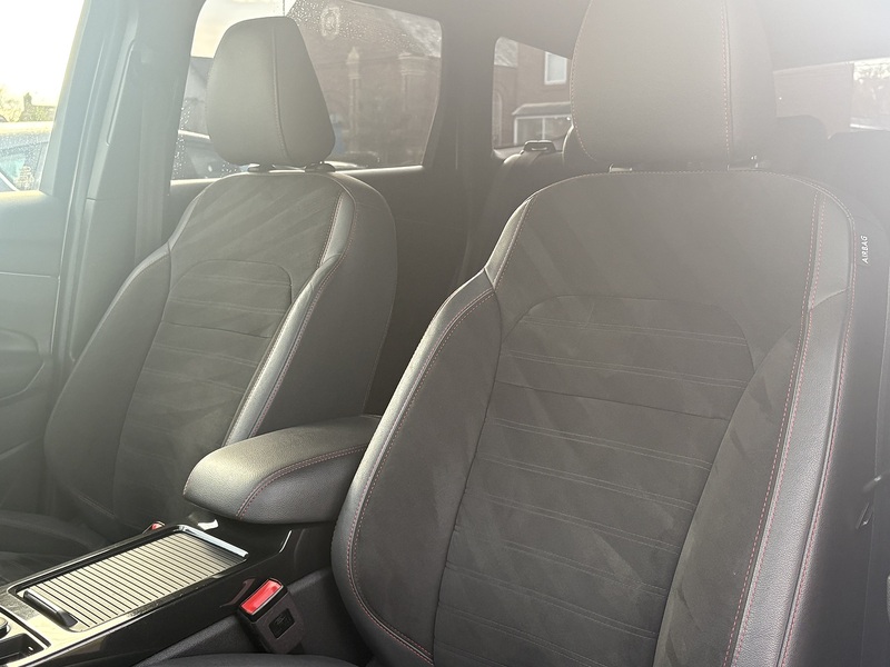 Ford Kuga TDCi ST-Line - U594