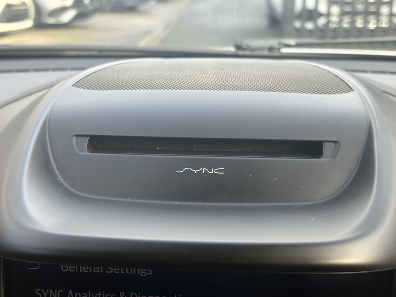 Ford Kuga TDCi ST-Line - U594