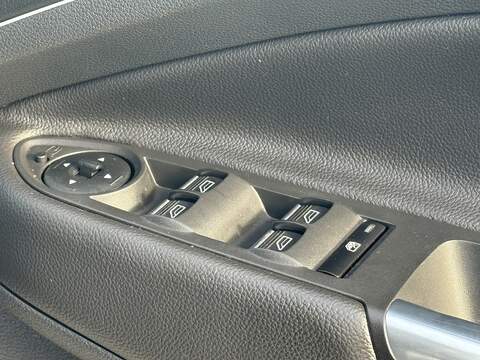 Ford Kuga TDCi ST-Line - U594