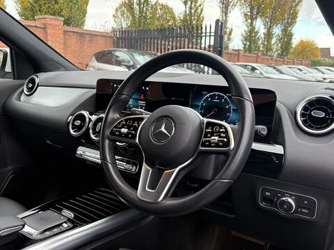 Mercedes-Benz GLA GLA200 Sport - U602