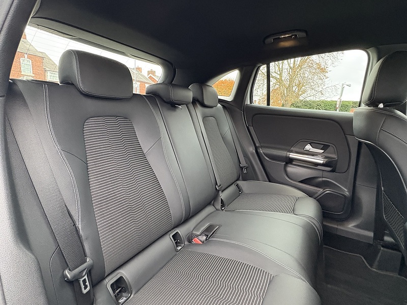 Mercedes-Benz GLA GLA200 Sport - U602