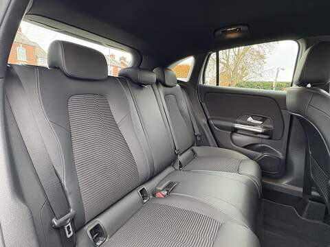 Mercedes-Benz GLA GLA200 Sport - U602