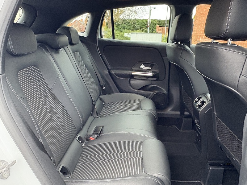 Mercedes-Benz GLA GLA200 Sport - U602