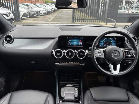 Mercedes-Benz GLA GLA200 Sport - U602