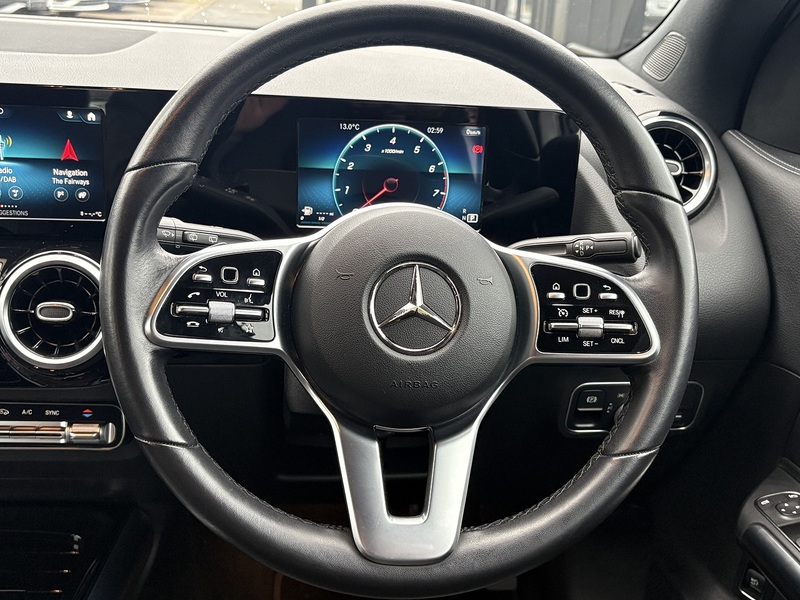 Mercedes-Benz GLA GLA200 Sport - U602
