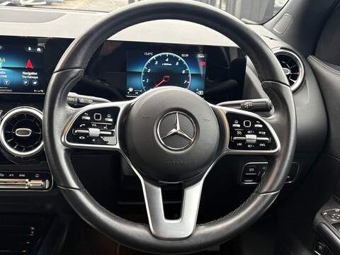 Mercedes-Benz GLA GLA200 Sport - U602