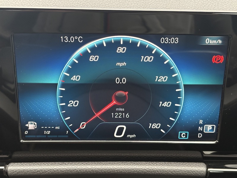 Mercedes-Benz GLA GLA200 Sport - U602