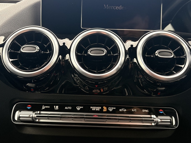 Mercedes-Benz GLA GLA200 Sport - U602