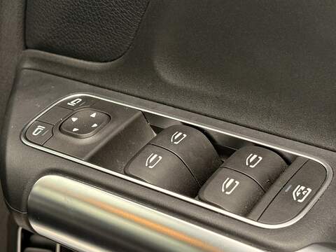 Mercedes-Benz GLA GLA200 Sport - U602