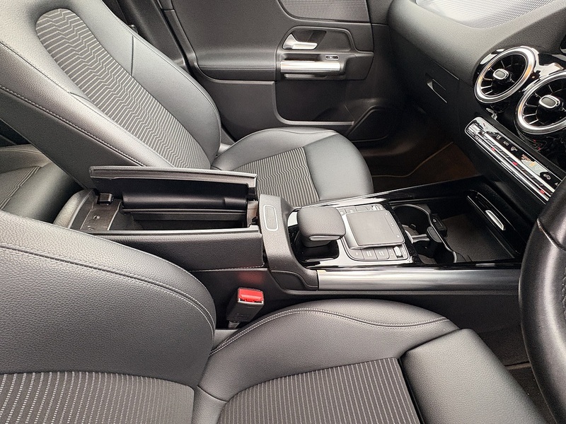 Mercedes-Benz GLA GLA200 Sport - U602