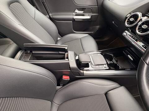 Mercedes-Benz GLA GLA200 Sport - U602