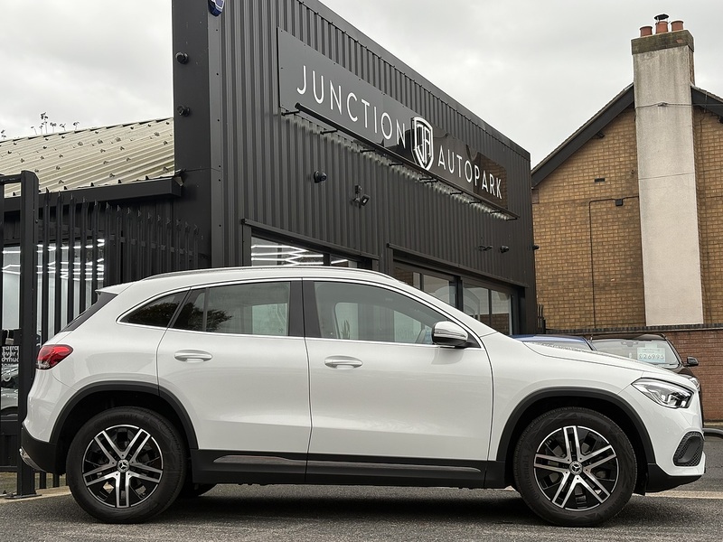 Mercedes-Benz GLA GLA200 Sport - U602