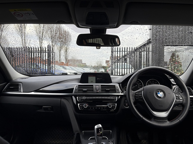 BMW 3 Series 318d Sport - U605
