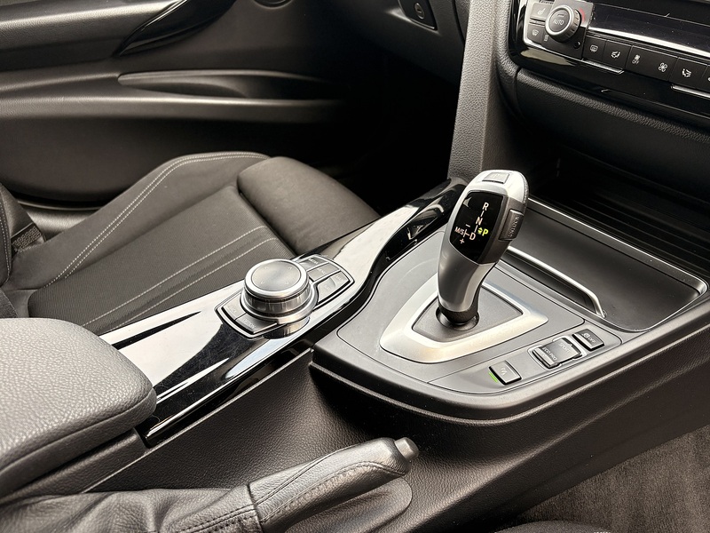 BMW 3 Series 318d Sport - U605