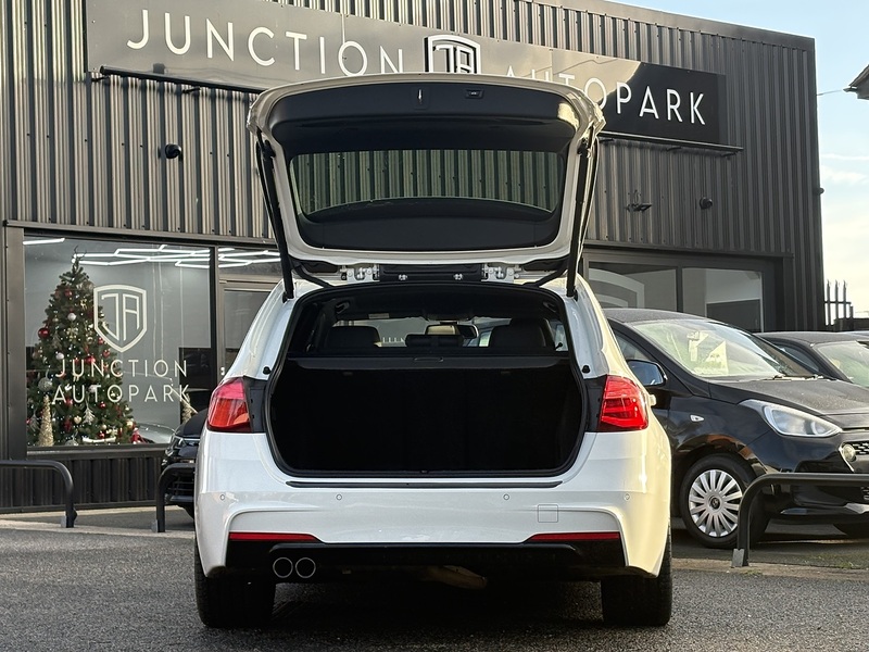 BMW 3 Series 320d M Sport Shadow Edition - U606