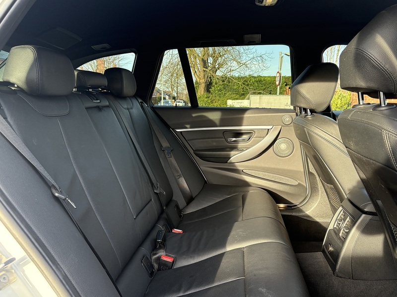 BMW 3 Series 320d M Sport Shadow Edition - U606