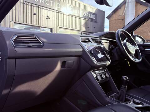 Volkswagen Tiguan TDI R-Line - U608