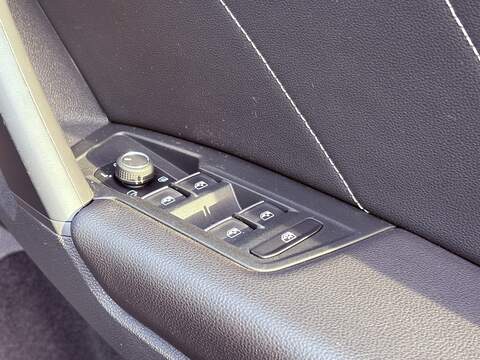 Volkswagen Tiguan TDI R-Line - U608