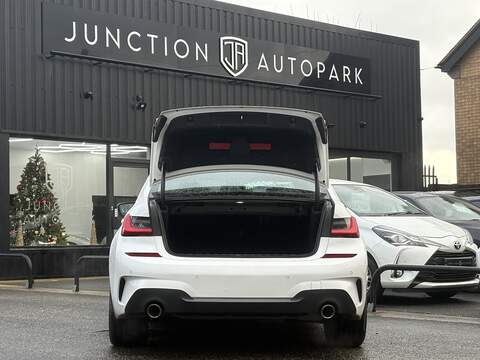 BMW 3 Series 318i M Sport - U610