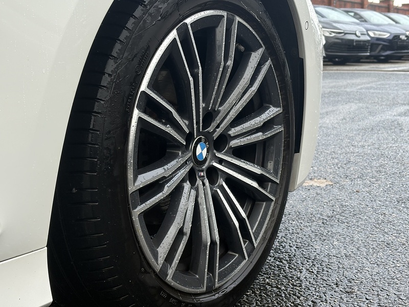 BMW 3 Series 318i M Sport - U610